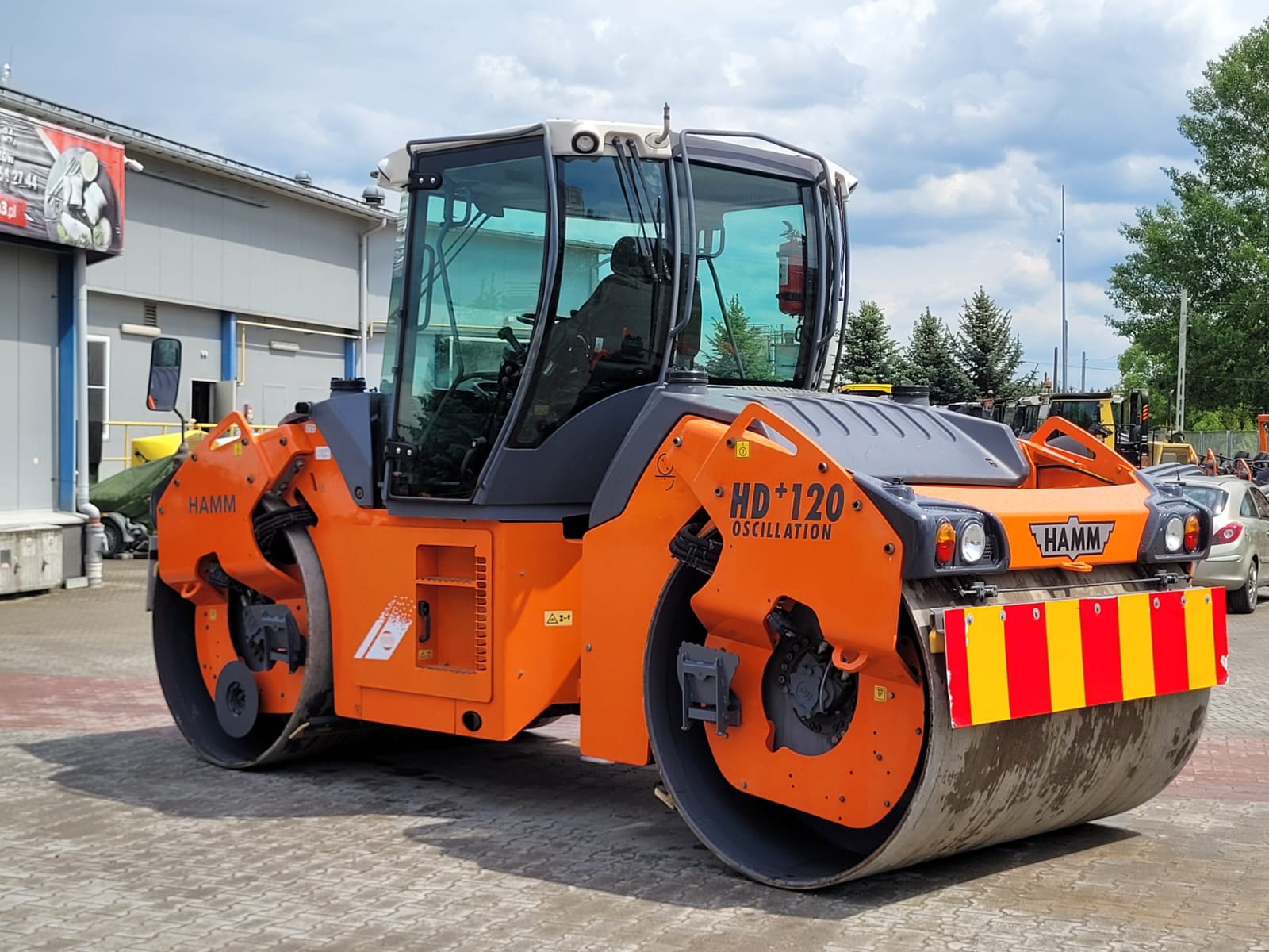 Walec Hamm HD + 120 VO